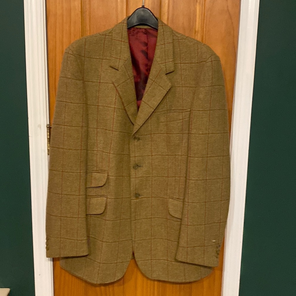 NWOT Alexander James Hunt Blazer in 100% wood and made in the UK size 42